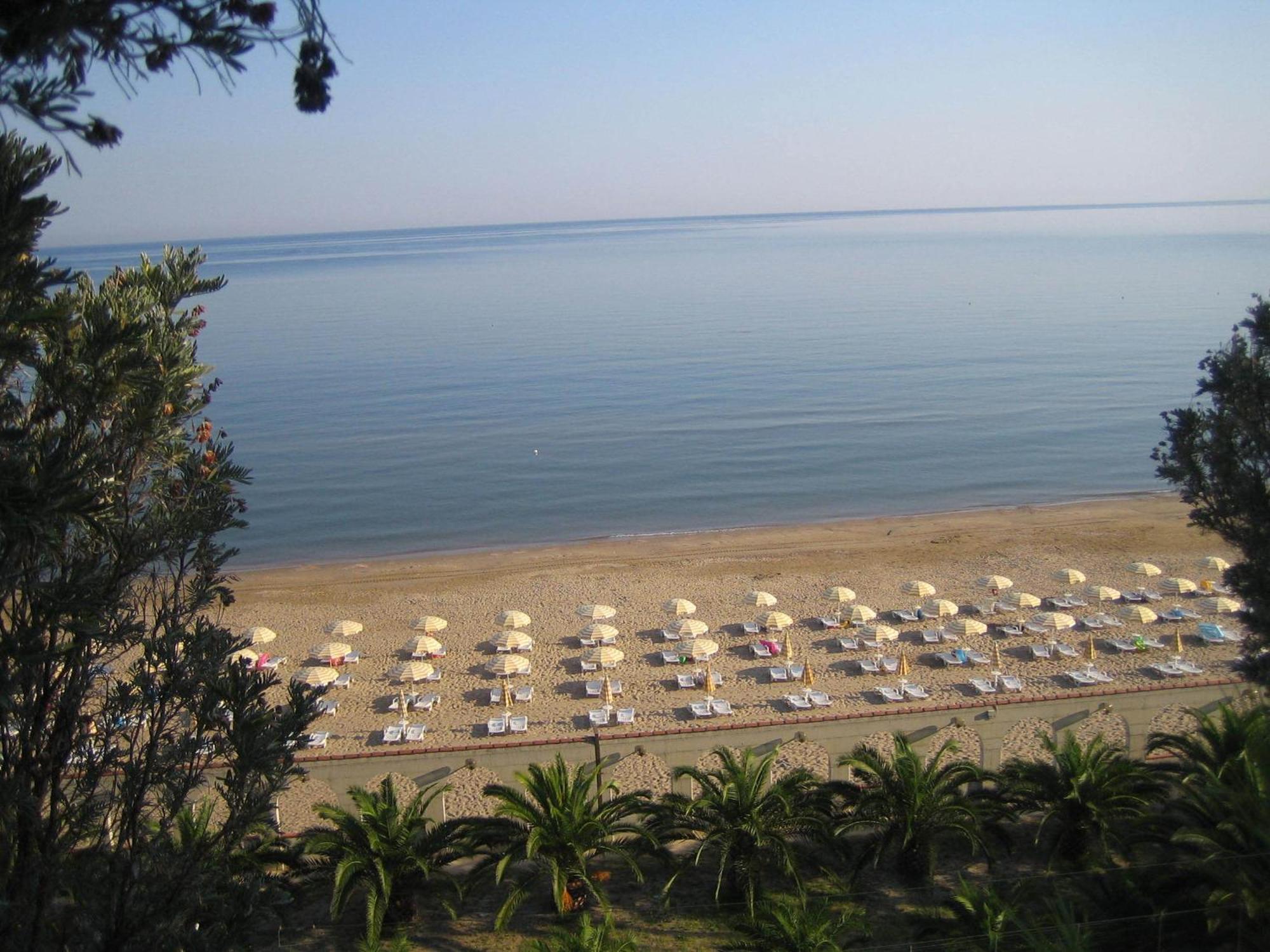 Villaggio Hotel Ripa Rodi Garganico Luaran gambar